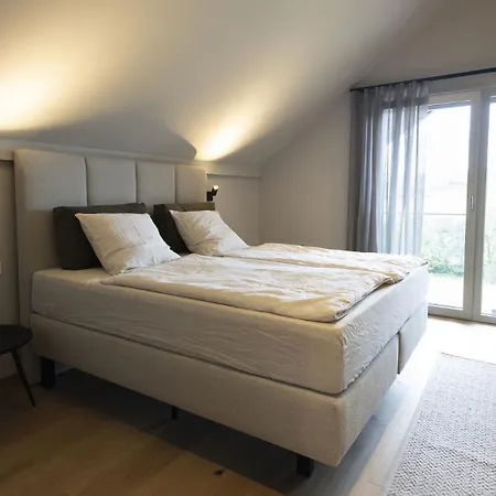Naturchalets Thermen- & Vulkanland Waldklang * Tieschen
